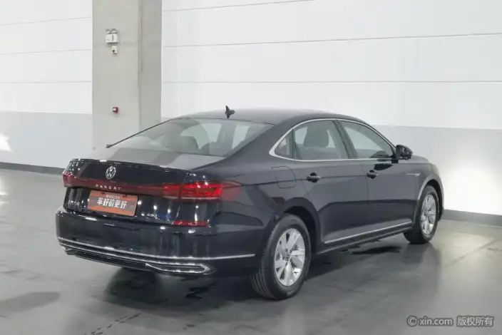 Volkswagen Passat PHEV 2025 Model 430PHEV Hybrid Business Edition – фото 3
