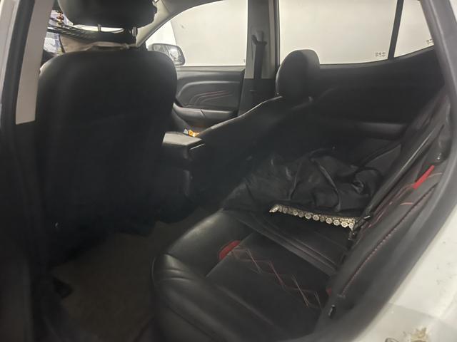 Soueast DX3 Модель 2018 года 1.5L Manual Prestige – фото 8