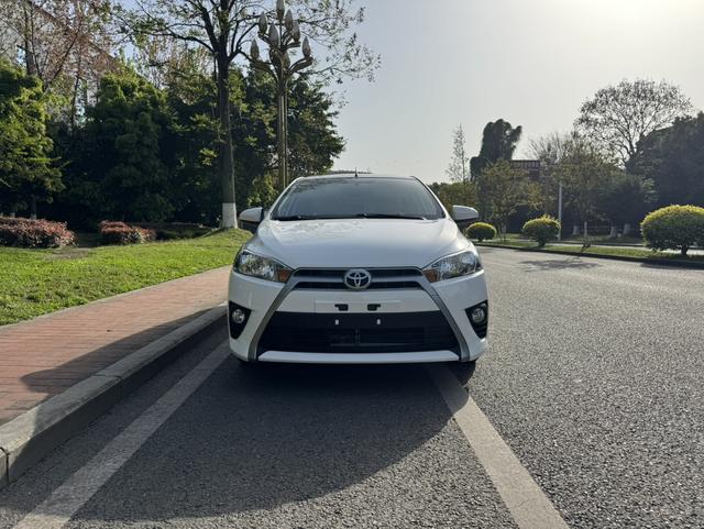 Toyota YARIS L Vios 2014 модификация 1.5GS автоматическое Rapid движение Edition – фото 2