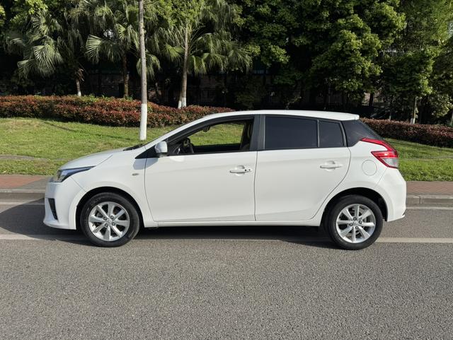 Toyota YARIS L Vios 2014 модификация 1.5GS автоматическое Rapid движение Edition – фото 4