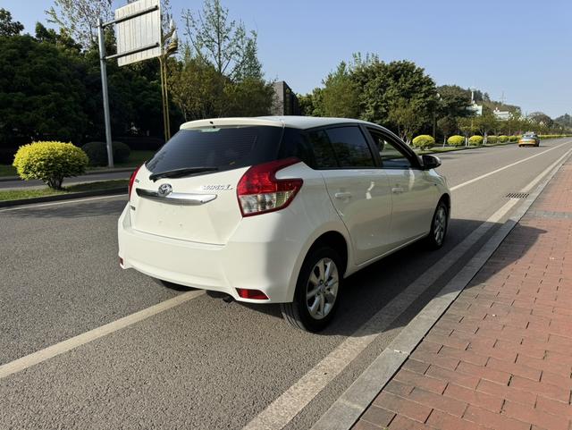 Toyota YARIS L Vios 2014 модификация 1.5GS автоматическое Rapid движение Edition – фото 5
