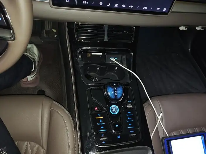BYD Han DM 2024 Model DM-i Honor Edition 121KM Elite Model – фото 9