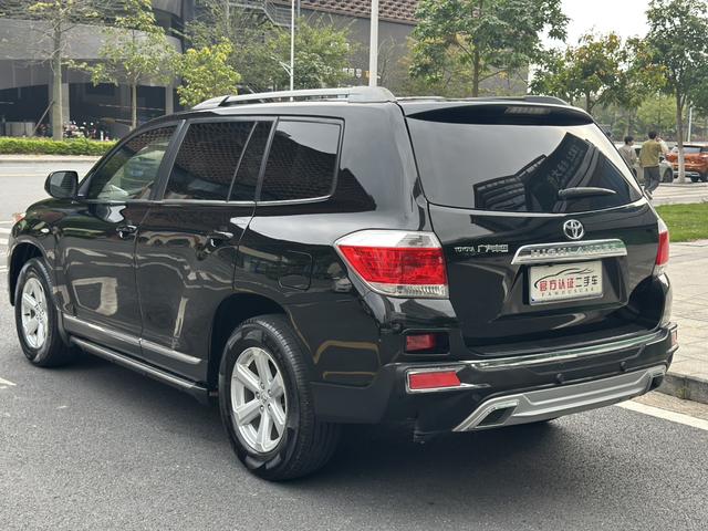 Toyota Highlander 2012 2.7L 2WD 5-seat Elite – фото 4
