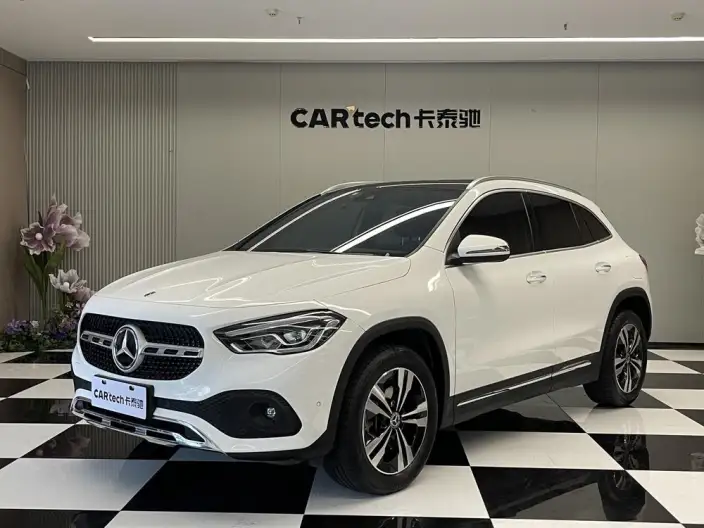 Mercedes-Benz GLA 2023 Model GLA 220 – фото 1