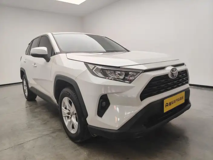 Toyota RAV4 2024 Model 2.0L CVT 2WD Urban Edition – фото 3