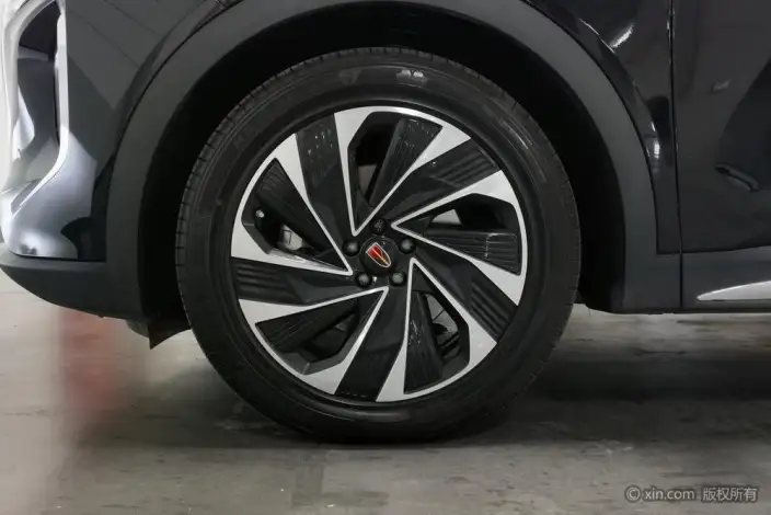 Hongqi HS7 PHEV 2024 Model 2.0T 4WD Flag Enjoy Edition 7 seat – фото 7