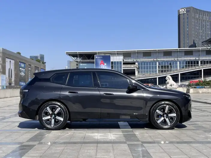 BMW iX 2023 Model xDrive40 – фото 7