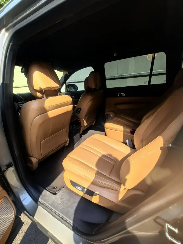 Li Auto ONE 2020 Model Extended Range 6 seat Edition – фото 6