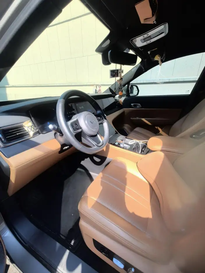 Li Auto ONE 2020 Model Extended Range 6 seat Edition – фото 7