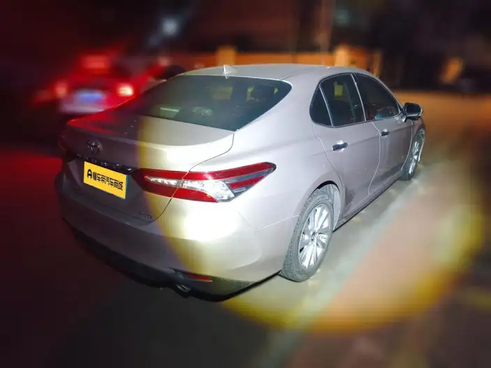 Toyota Camry 2021 Model 2.0G Deluxe Edition – фото 2
