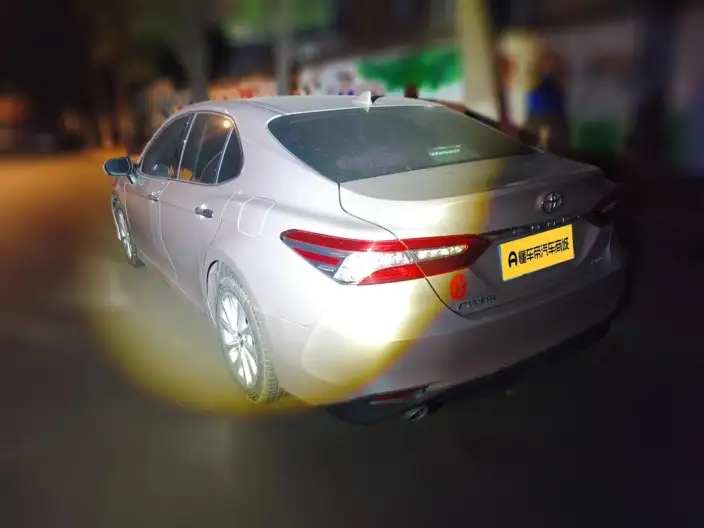 Toyota Camry 2021 Model 2.0G Deluxe Edition – фото 4