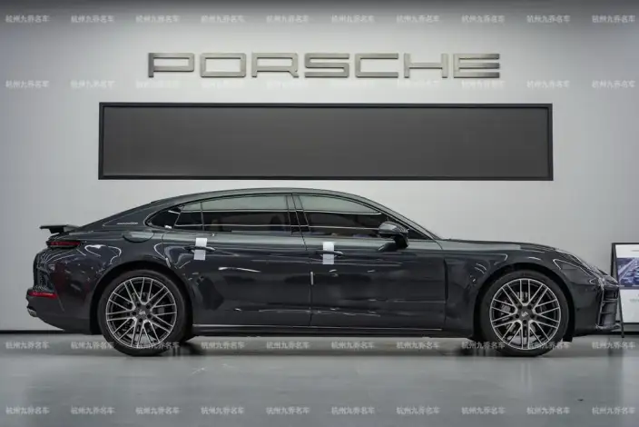 Panamera 2024 Model Panamera 4 Executive Extended Edition 2.9T – фото 8