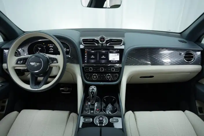 Bentayga 2021 Model 4.0T V8 – фото 4