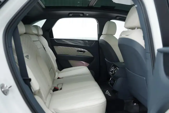 Bentayga 2021 Model 4.0T V8 – фото 8