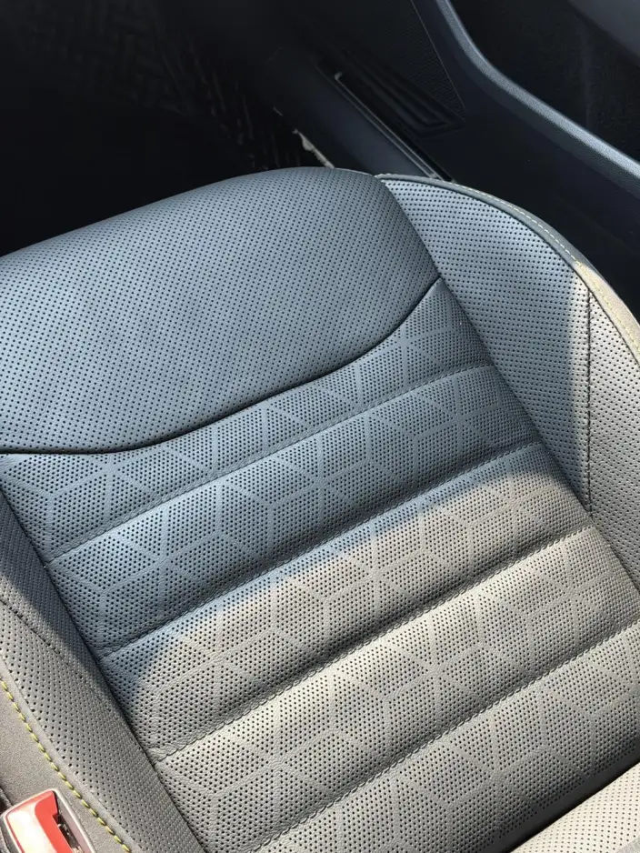 Volkswagen CC 2021 Model 380TSI Eye-catching version – фото 9
