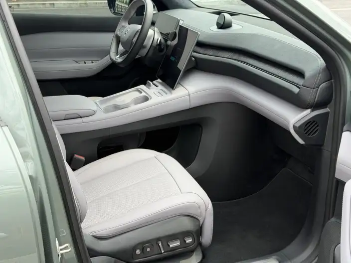 NIO EC6 2024 Model 75kWh – фото 9