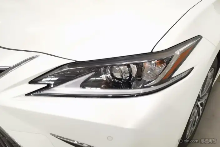 Lexus ES 2022 Model 200 Superior Edition – фото 7