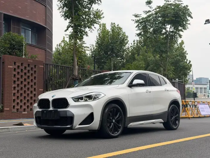 BMW X2 2023 Model sDrive25i M Off-road Set – фото 1