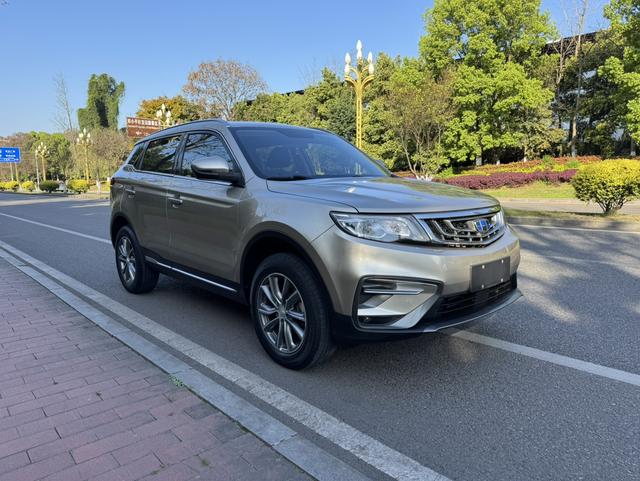 Geely Boyue 2018 1.8TD Automatic 2WD Smart Connect 4G – фото 3