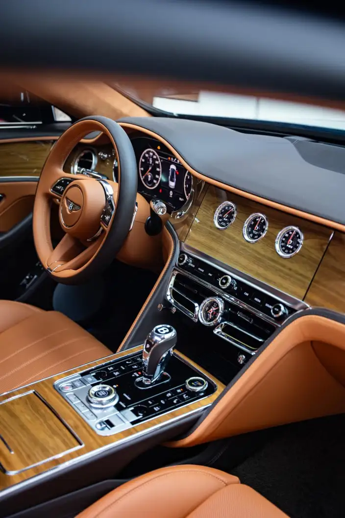 Continental Flying Spur 2021 Model 4.0T V8 Standard Edition – фото 7