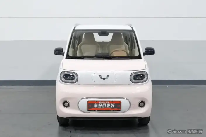 Wuling Hongguang MINIEV 2024 Model 215km Advanced version Lithium Iron Phosphate