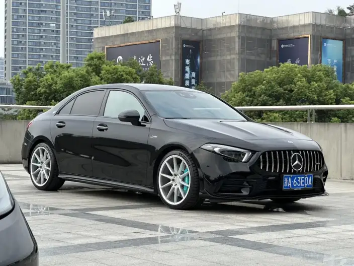 Mercedes-Benz A-Class AMG 2022 Model AMG A 35 L 4MATIC – фото 3