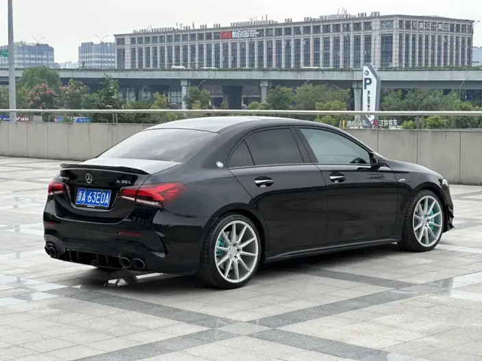 Mercedes-Benz A-Class AMG 2022 Model AMG A 35 L 4MATIC – фото 7