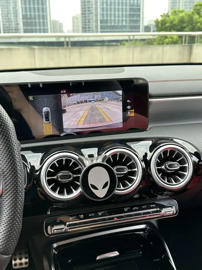 Mercedes-Benz A-Class AMG 2022 Model AMG A 35 L 4MATIC – фото 10