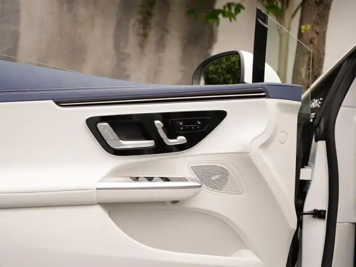 Mercedes-Benz EQE 2025 Model EQE 500 4MATIC Pioneer Edition – фото 7