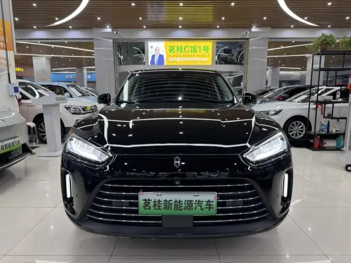 Aito M5 2022 Model Extended Range 4WD performance version – фото 2