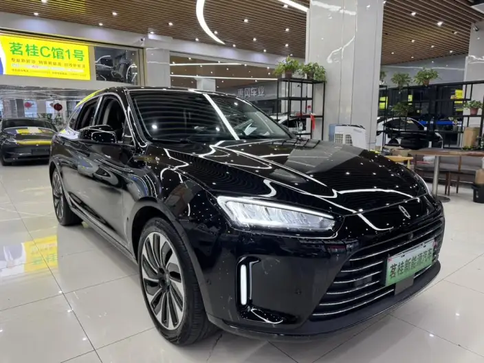 Aito M5 2022 Model Extended Range 4WD performance version – фото 3