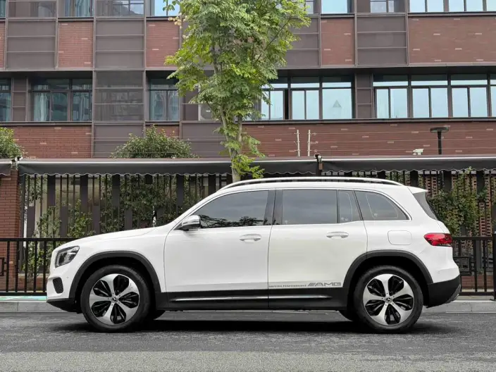 Mercedes-Benz GLB 2021 Model GLB 200 Fashion Model – фото 3