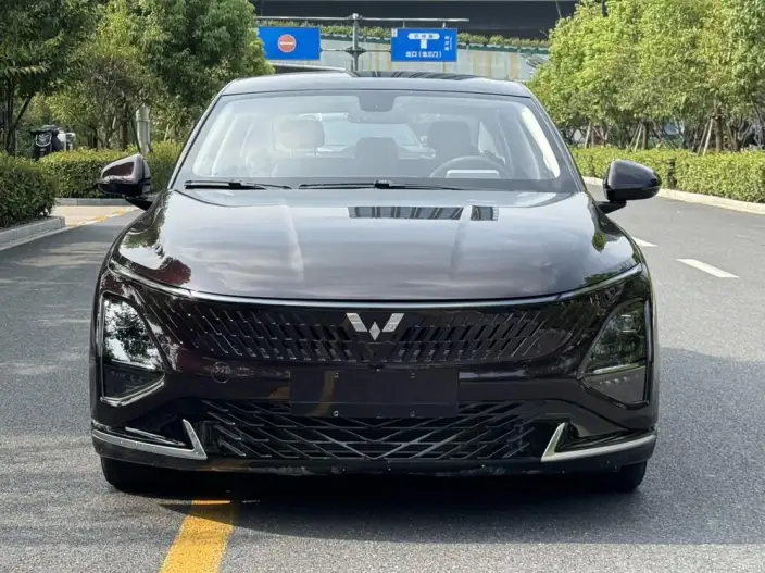 Wuling Xingguang PHEV 2023 Model 70 Standard Edition – фото 2