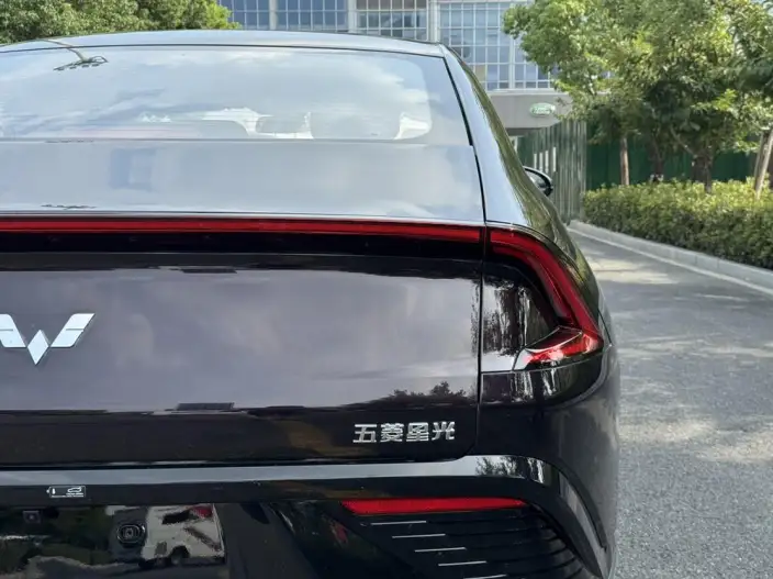 Wuling Xingguang PHEV 2023 Model 70 Standard Edition – фото 9