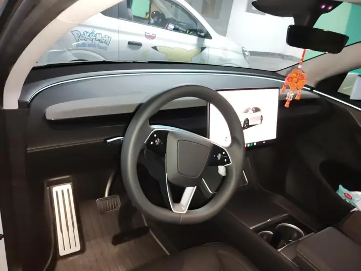 Model Y 2025 Model Facelift Long Battery Life Pro All-wheel drive version – фото 5
