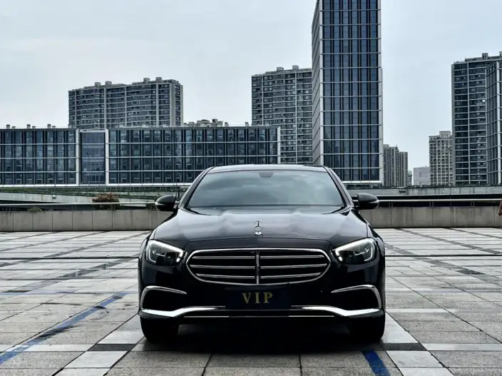 Mercedes-Benz E-Class 2022 Model E 300 L Noble Model sedan – фото 2