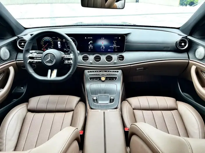 Mercedes-Benz E-Class 2022 Model E 300 L Noble Model sedan – фото 6