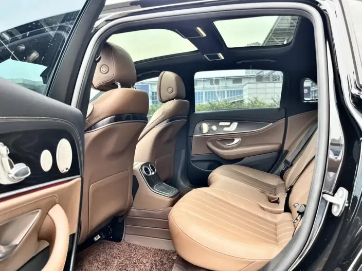Mercedes-Benz E-Class 2022 Model E 300 L Noble Model sedan – фото 8