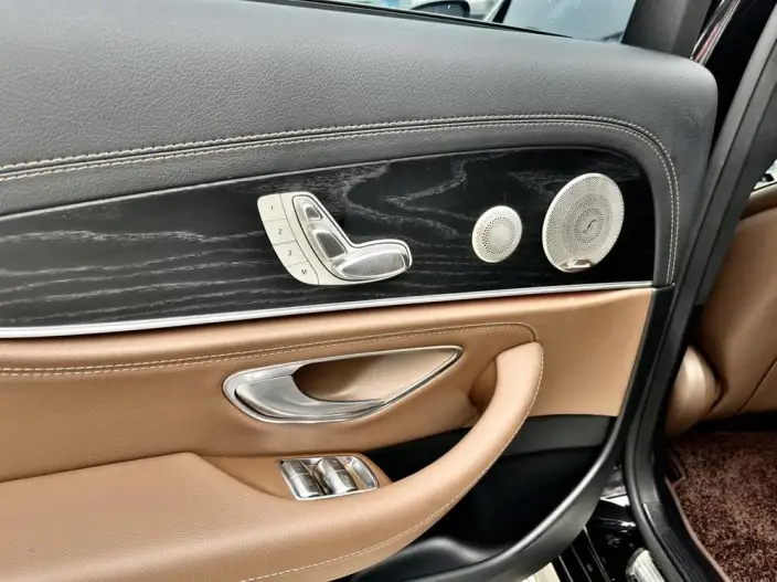 Mercedes-Benz E-Class 2022 Model E 300 L Noble Model sedan – фото 9