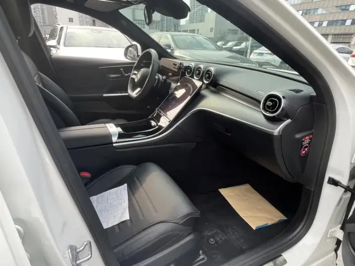 Mercedes-Benz C-Class 2022 Model C 200 L Sports Edition – фото 6