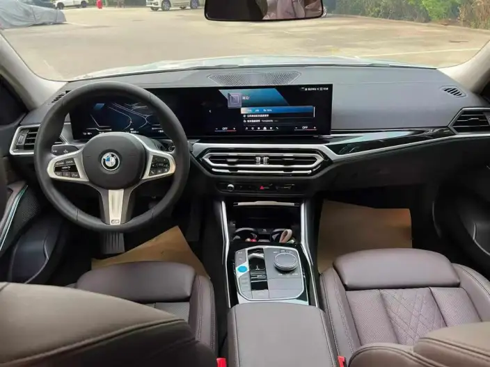 BMW i3 2023 Model eDrive35L – фото 7