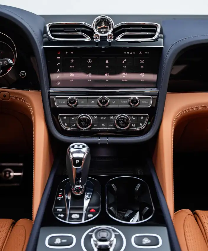 Bentayga 2021 Model 4.0T V8 – фото 6