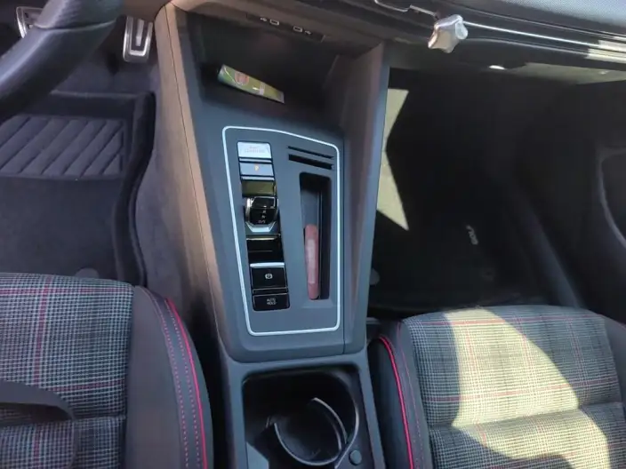 Volkswagen Golf GTI 2025 Model 380TSI DSG GTI – фото 9