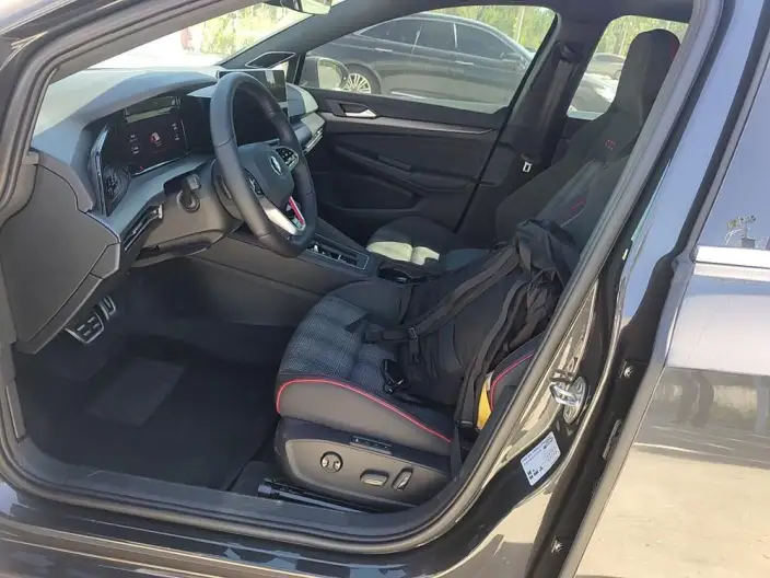 Volkswagen Golf GTI 2025 Model 380TSI DSG GTI – фото 10