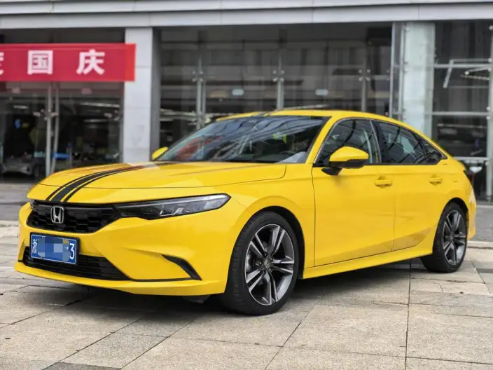 Model Ge 2022 Model 240TURBO CVT Exclusive Edition – фото 1