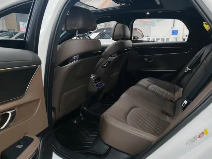 BYD Han DM 2020 Model DM 4WD performance version Noble Model – фото 8