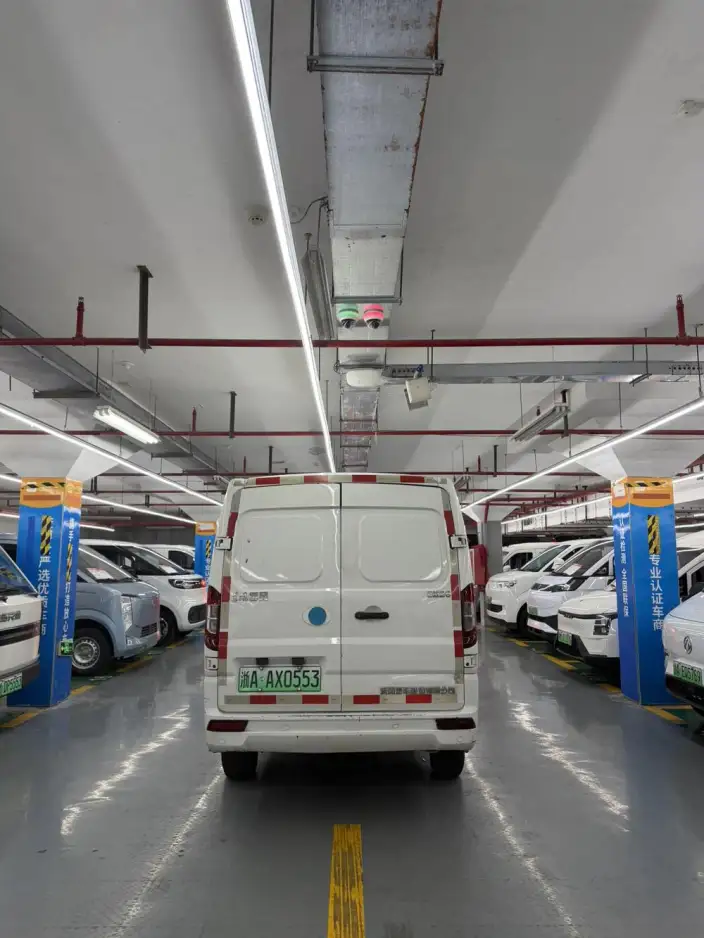 Dongfeng Yufeng EM26 2023 Model High-end Edition 41.86kWh CATL – фото 5