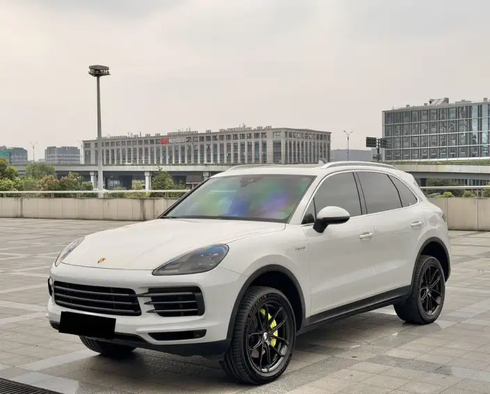 Cayenne E-Hybrid 2020 Model Cayenne E-Hybrid 2.0T – фото 10