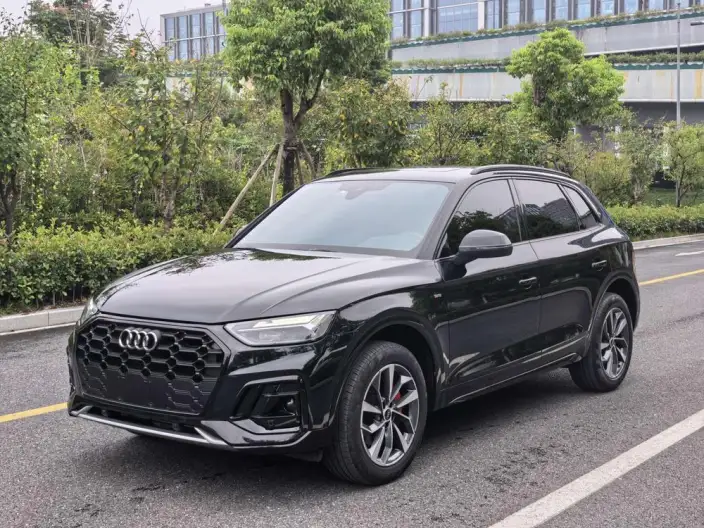 Audi Q5L 2025 Model 40TFSI Luxury Dynamic Model – фото 1