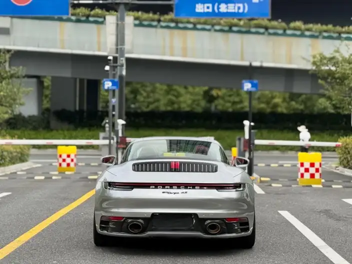 PORSCHE 911 2023 Model Targa 4 3.0T – фото 5